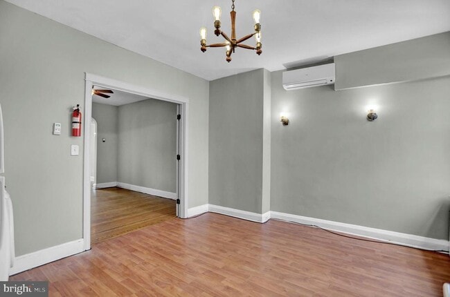 Building Photo - 434 Folcroft St