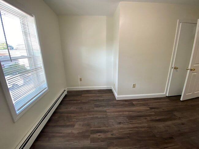 Building Photo - 53 Walker St