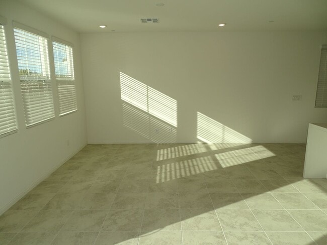 Building Photo - 5 Bedroom Home, 1st Floor Bed and Full Bath, Loft In Inspirada