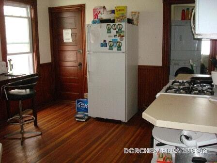 Building Photo - 18 Taft St