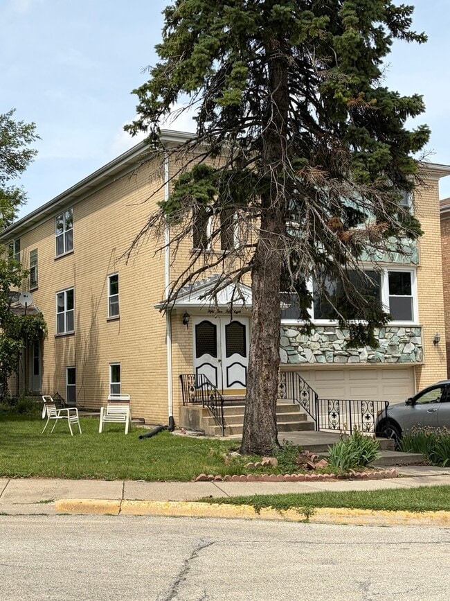 Building Photo - 5158 Carol St