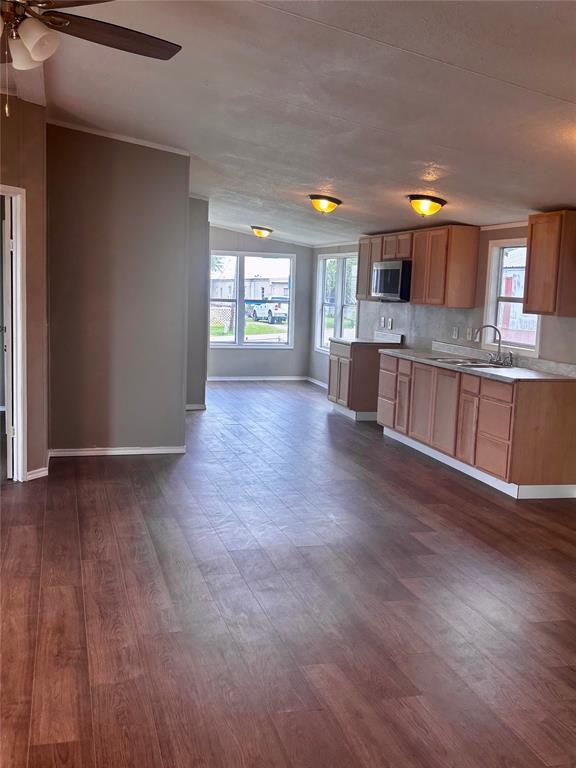 Building Photo - 2515 Oyster Creek Bend