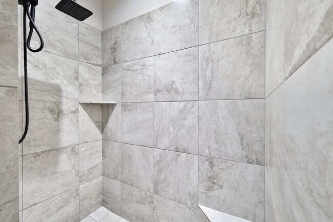 Building Photo - Comfort & Style: Spacious 3-Bed, PLUS LARGE OFFICE, 2-Bath Retreat in DESERT CANYON"