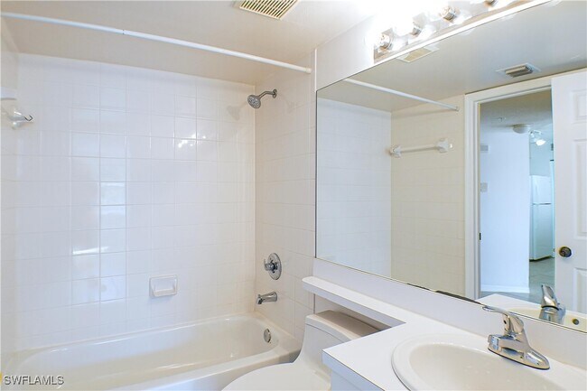 Building Photo - 8861 Colonnades Ct W