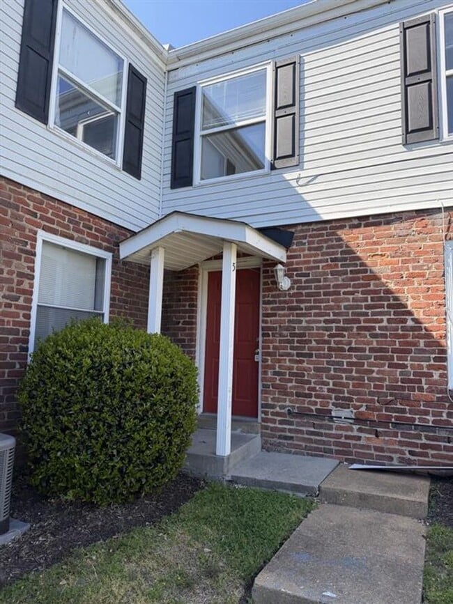 Building Photo - 3528 E Richmond Rd