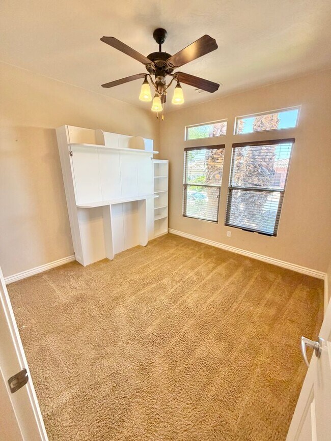 Building Photo - 2176 N Gunsight Dr