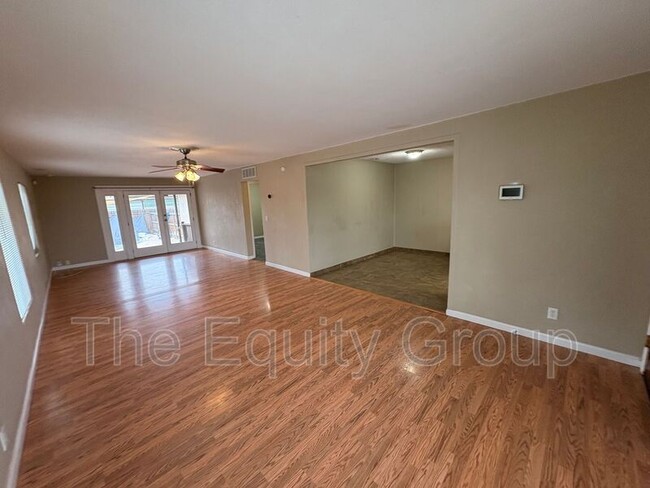 Building Photo - 600 N Dickran Dr