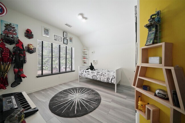 Building Photo - 31 Purple Martin Pl