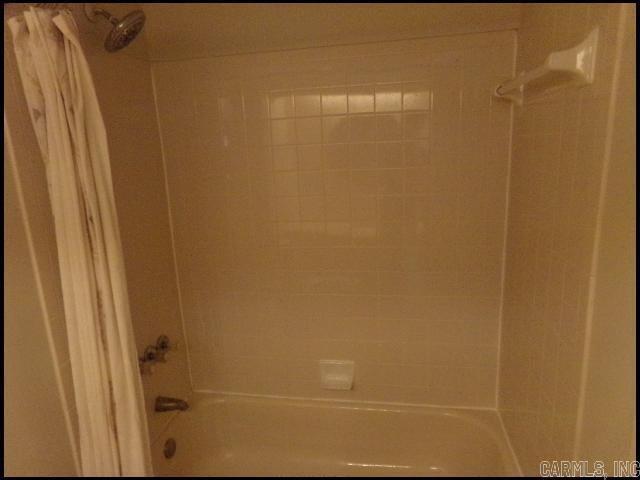 Building Photo - 1311 N University Ave