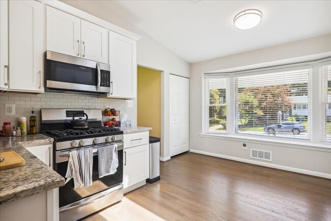 Building Photo - COMING SOON - Fresh and Updated - 4Bed/3Bath Split Level  w/ spacious yard