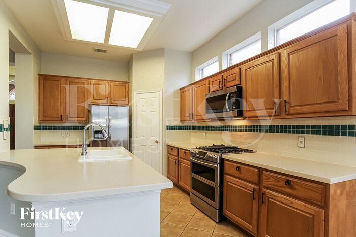 Building Photo - 20818 Sweet Violet Ct