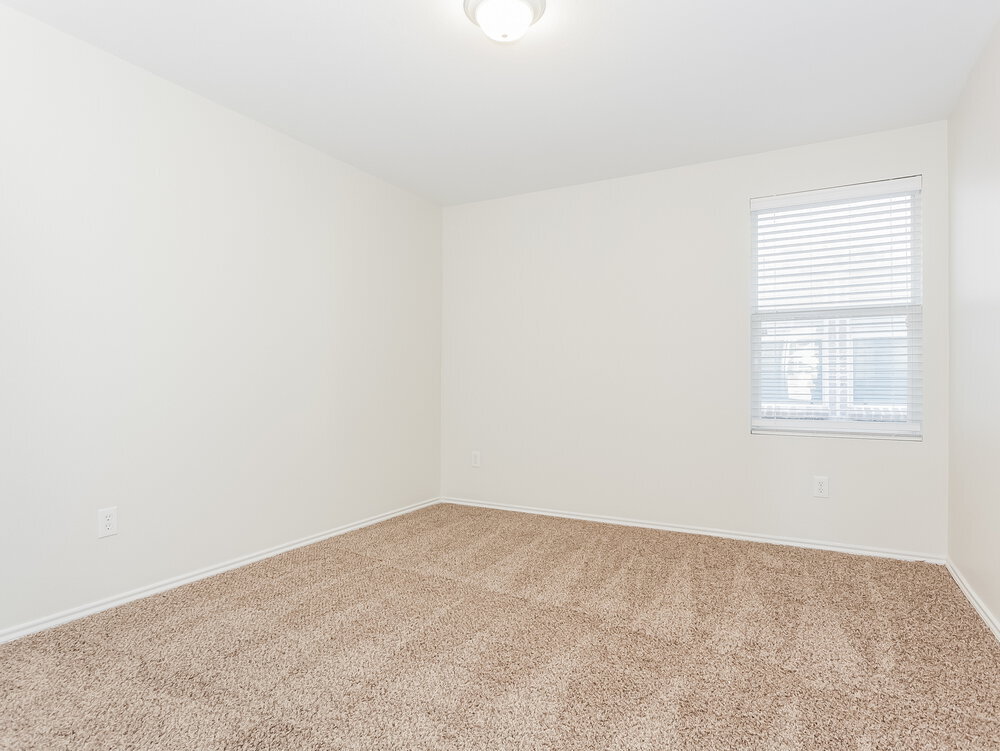 Building Photo - 506 Eisenhower Ln