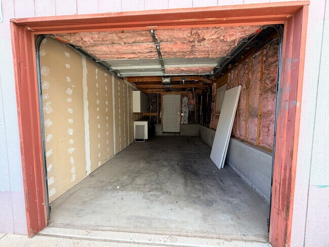 Building Photo - 1266 Osceola St