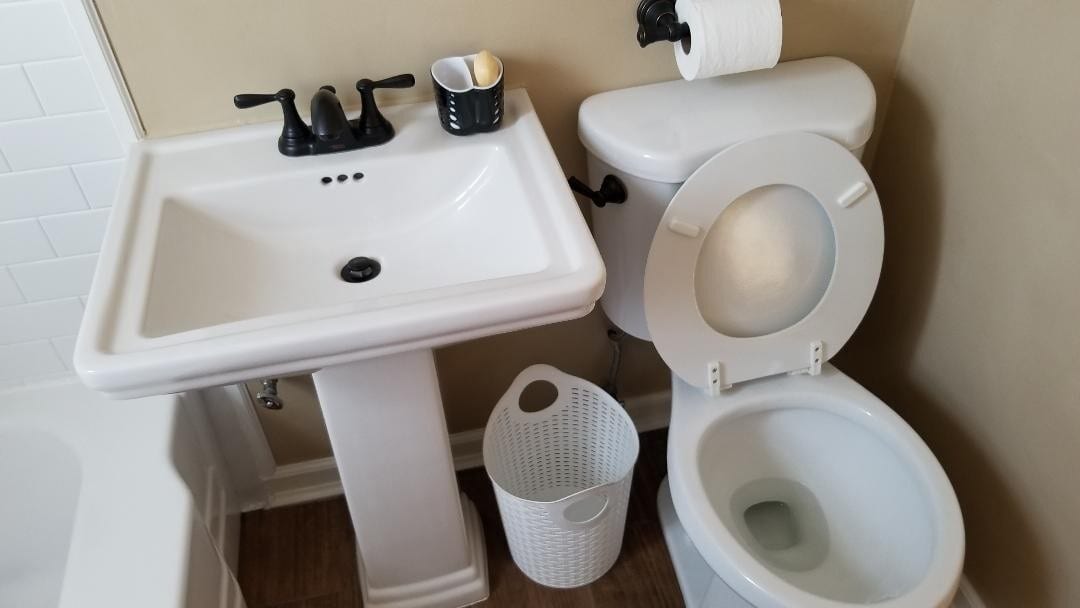 Bathroom - 2018 W 35th St