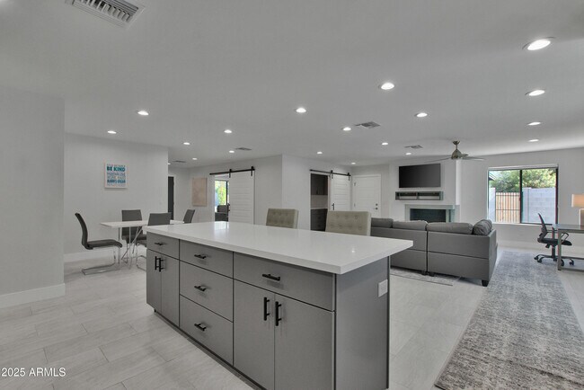 Building Photo - 4241 E Calle Tuberia