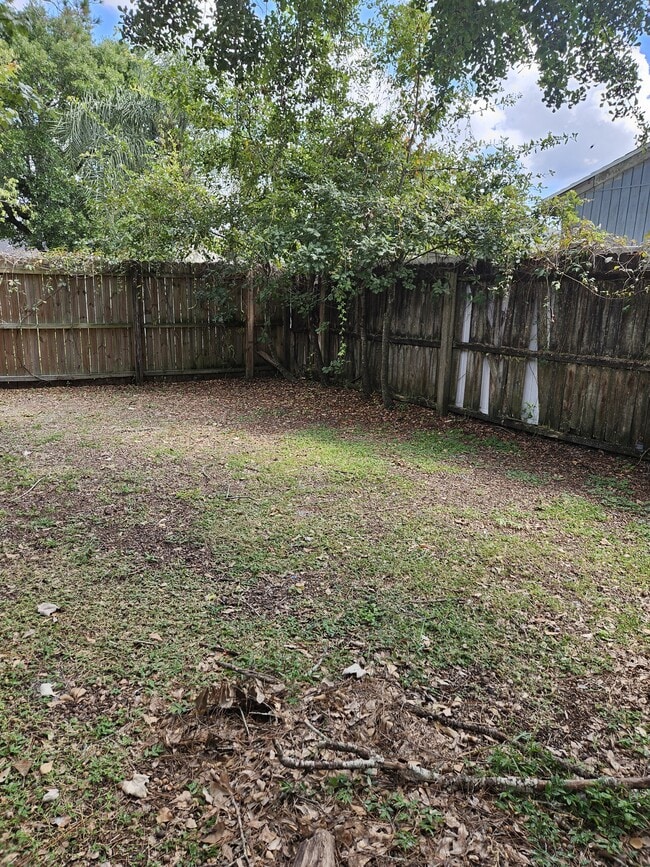 Building Photo - 3939 Hunters Lake Cir W