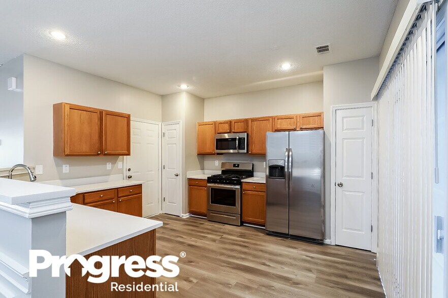 Building Photo - 2794 Regent Walk Dr