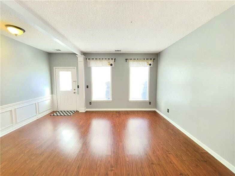 Building Photo - 2815 Priestcliff Dr SE