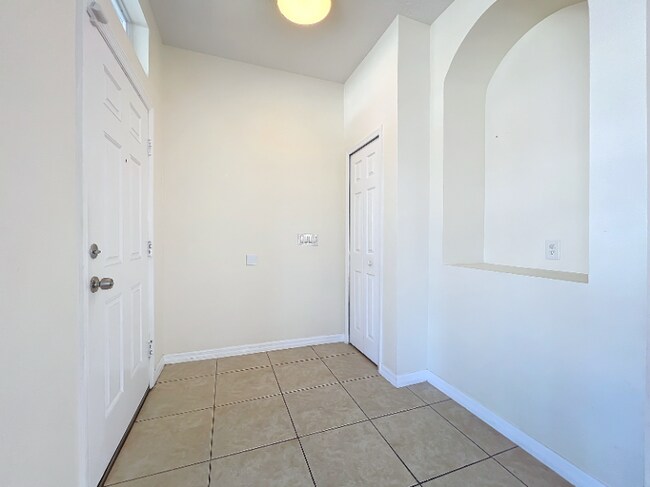 Building Photo - 4804 Adair Oak Dr