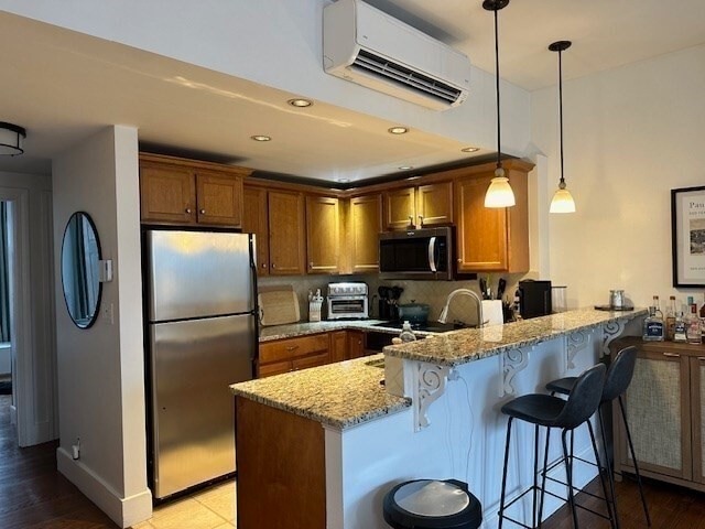 Building Photo - 191 Warren Ave