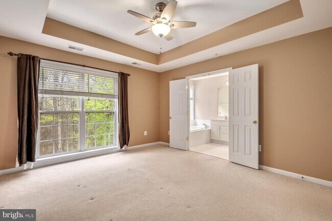 Building Photo - 19421 Rayfield Dr