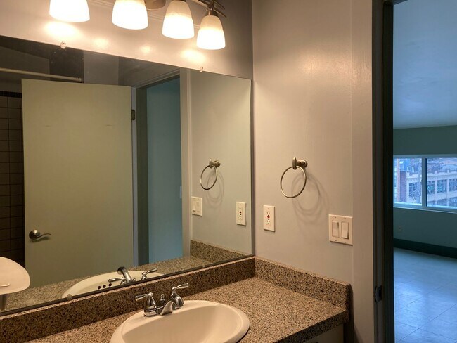 Building Photo - Portofino Condominiums ~ Capitol Hill