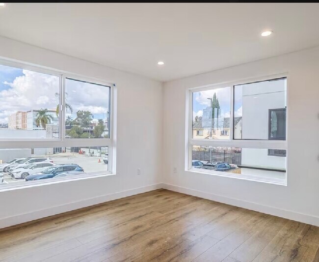 Building Photo - 6222 Banner Ave