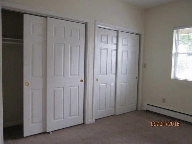 Building Photo - 46 Rustic St