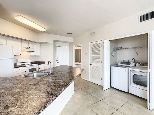 Building Photo - North Quarter of Downtown Orlando, convenient to Ivanhoe District