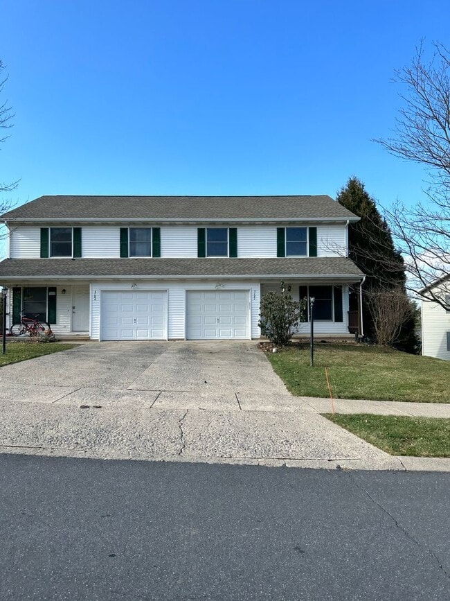 Primary Photo - 3182-3184 Shellers Bend