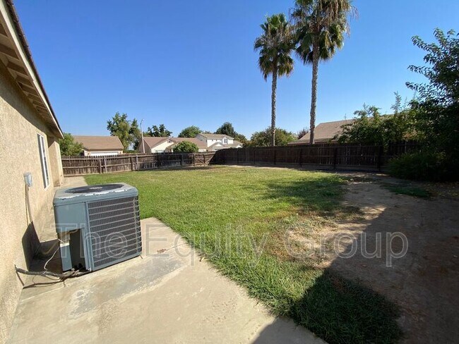 Building Photo - 2672 Tamas Ct