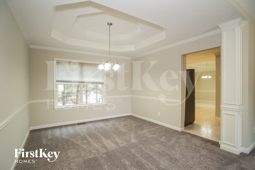 Building Photo - 703 Hearthstone Crossing