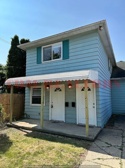 Primary Photo - 302 E Clinton St
