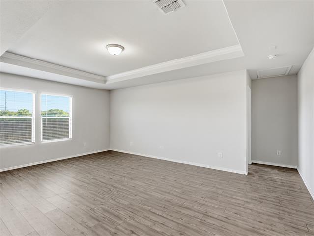 Building Photo - 933 Dressage Dr