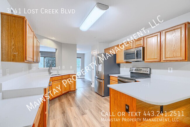 Building Photo - 3041 Lost Creek Blvd