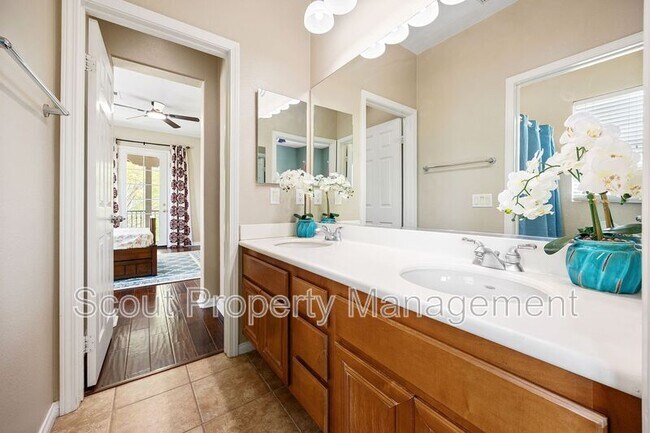 Building Photo - 28851 Springfield Pl