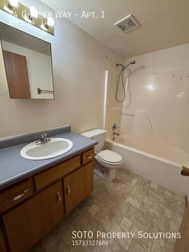 Building Photo - 14 Giesler Way