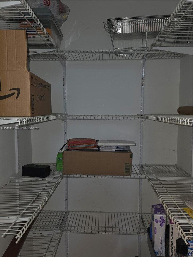 Building Photo - 1710 Harbour Side Dr