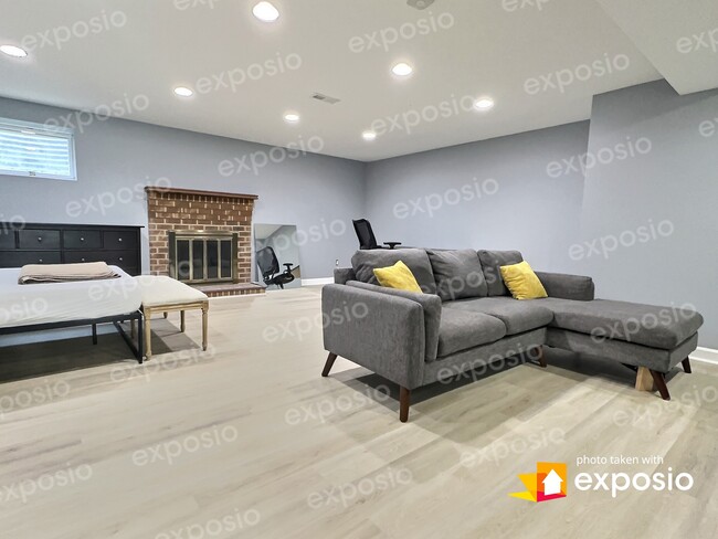 Basement Studio - 4466 Edan Mae Ct