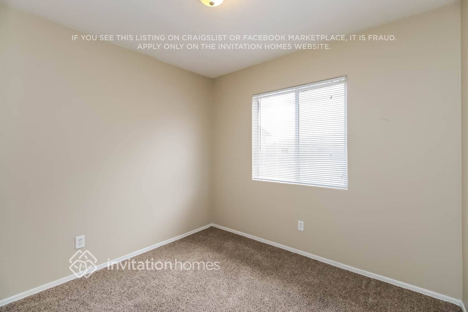 Building Photo - 3718 W Oregon Ave