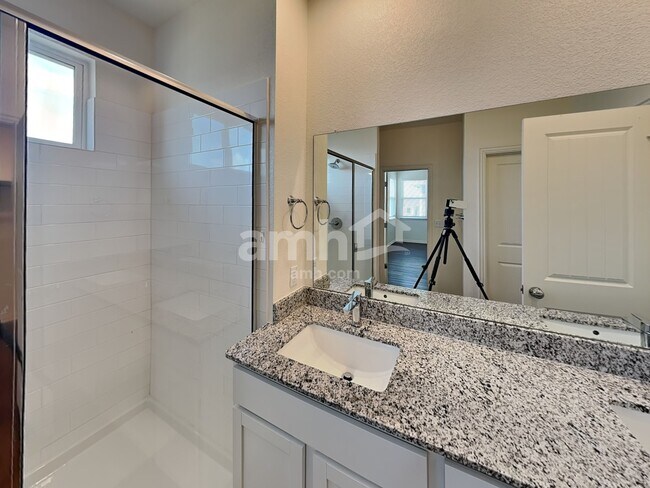 Building Photo - 180 Pebble Creek Run