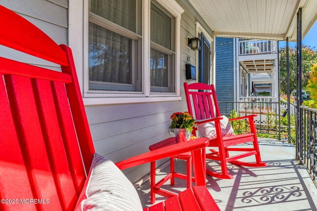 Building Photo - 77 Abbott Ave