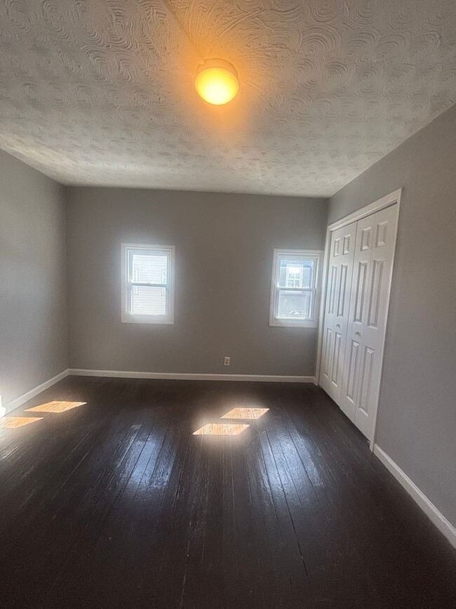 Building Photo - Charming 2BR House in Baltimore, MD 21226