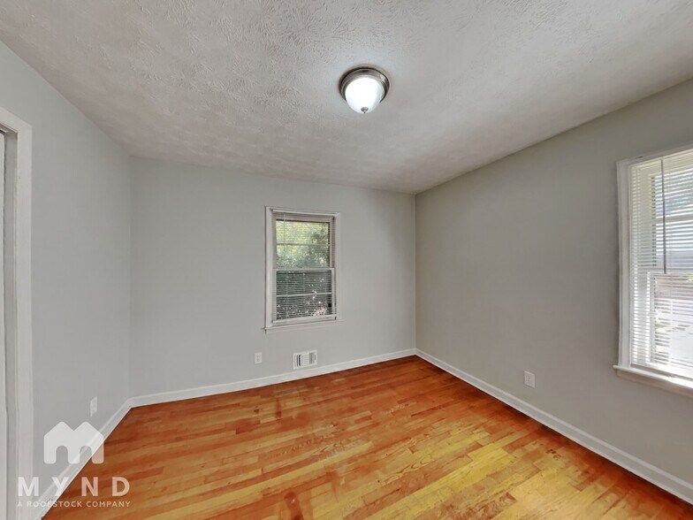 Building Photo - 6581 Fielder Rd