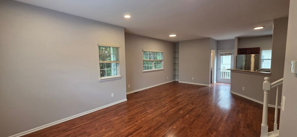 Building Photo - 1578 Kessler Ave