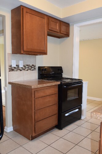 Building Photo - 4070 Wyncote Rd