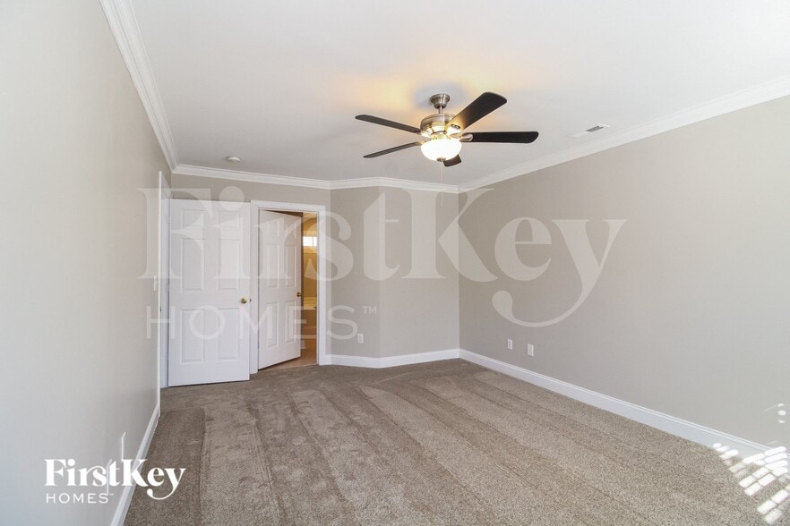 Building Photo - 909 Woodview Ridge Trail