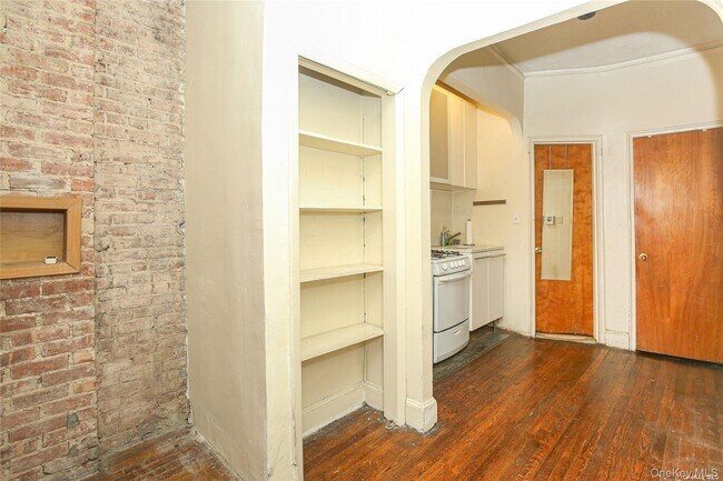 Building Photo - 363 3rd Ave