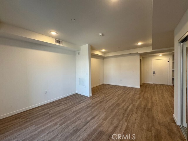 Building Photo - 1025 S Berendo St