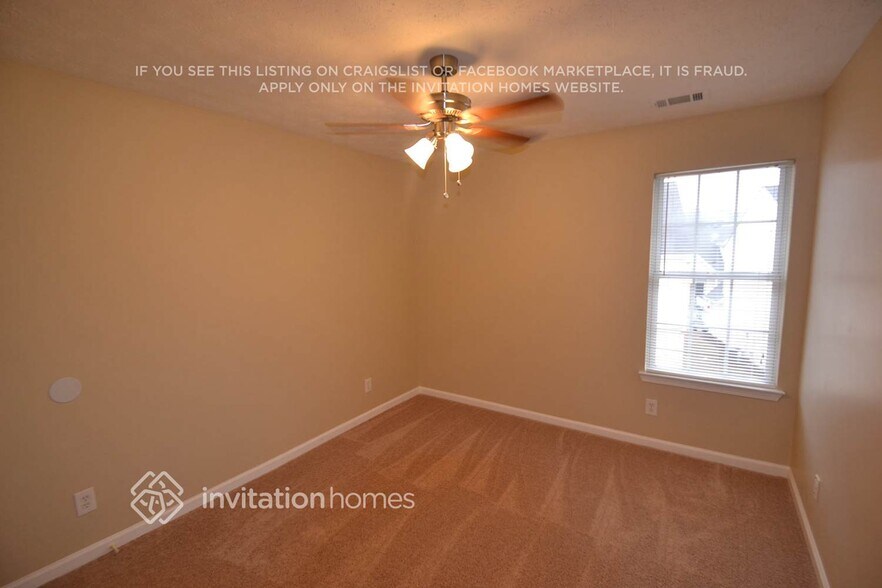 Building Photo - 347 Springhaven Way SE